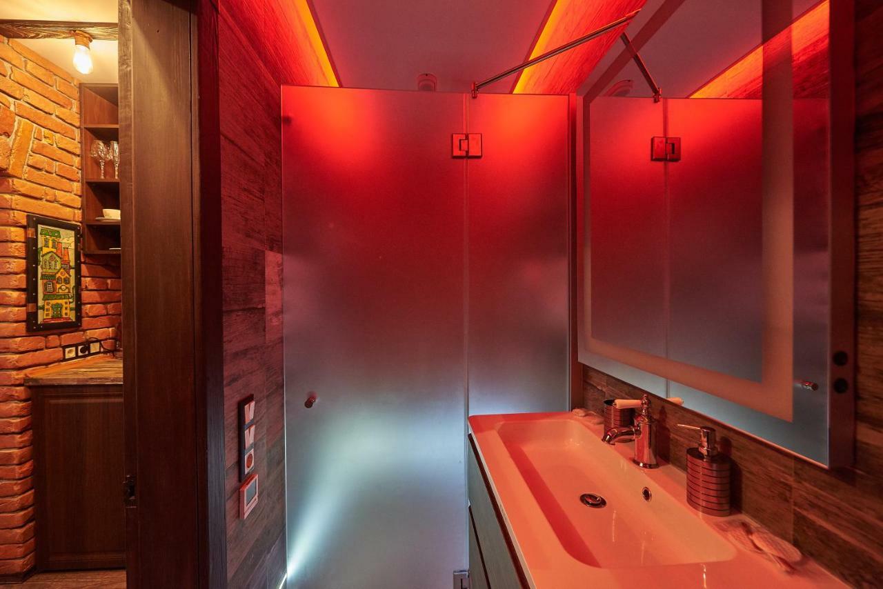Quarter Aparthotel Lviv Exterior photo