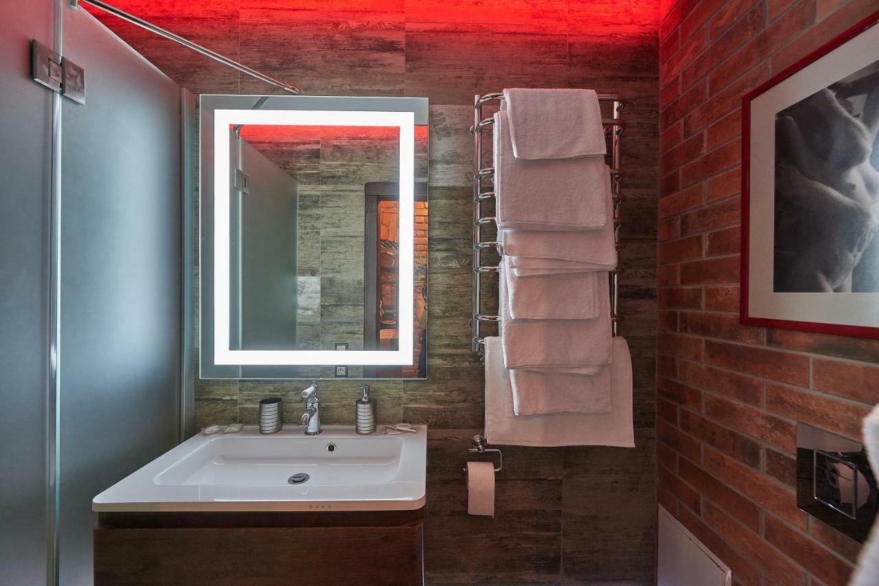 Quarter Aparthotel Lviv Exterior photo
